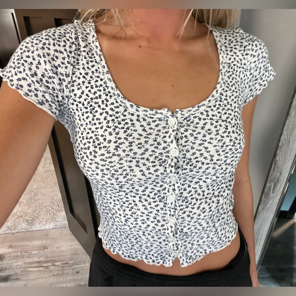 Brandy Melville Zella Ruffle Top